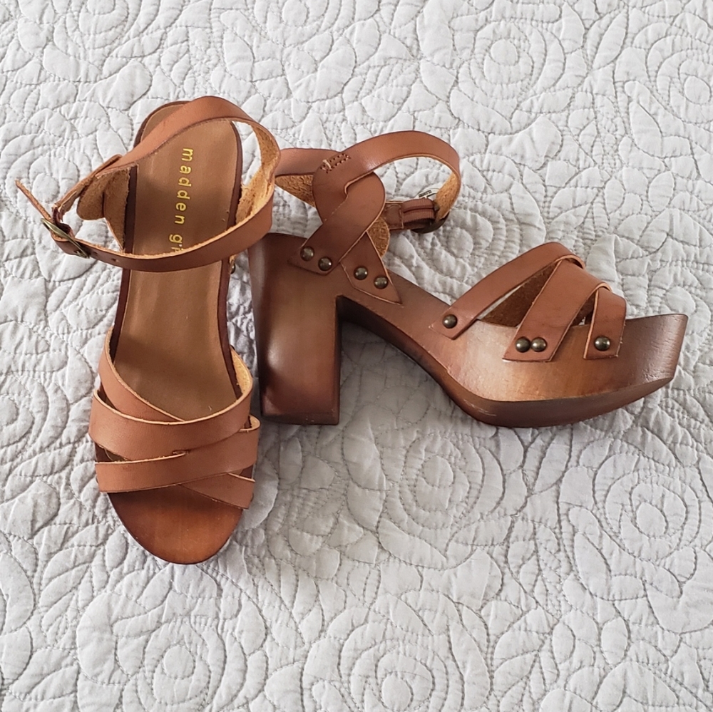 Madden Girl Tan Platform Sandals